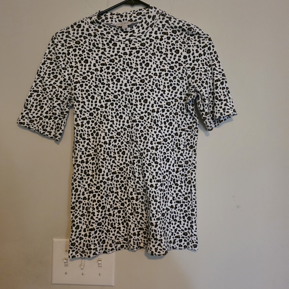 LOFT Black and White Polka Dot Short Sleeve Tee